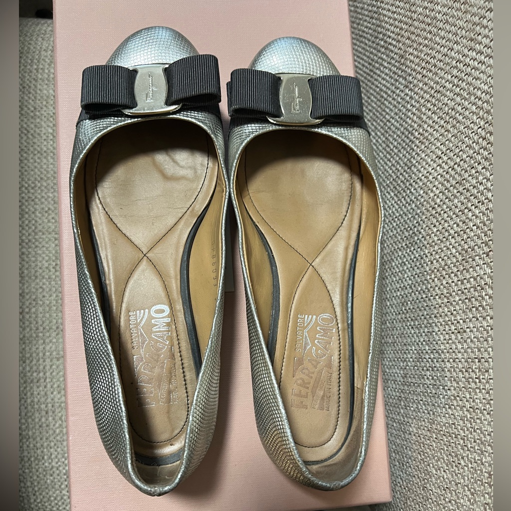 Salvatore Ferragamo Bow Flats